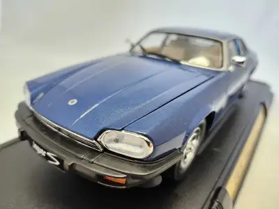 Rare 2003 Release Yat Ming Jaguar Cars Limited Official Licensed Product Deluxe Edition 1:18 Diecast...