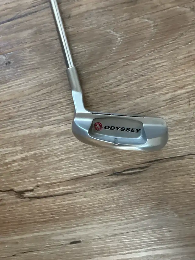 Odyssey X-ACT Chipper/Putter in Golf in Edmonton - Image 3