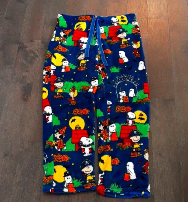 Peanuts Halloween plush fleece women's pajama pants Size Medium in Women's - Bottoms in Markham / York Region - Image 2