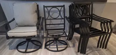 6 chaises de patio avec coussins., View more