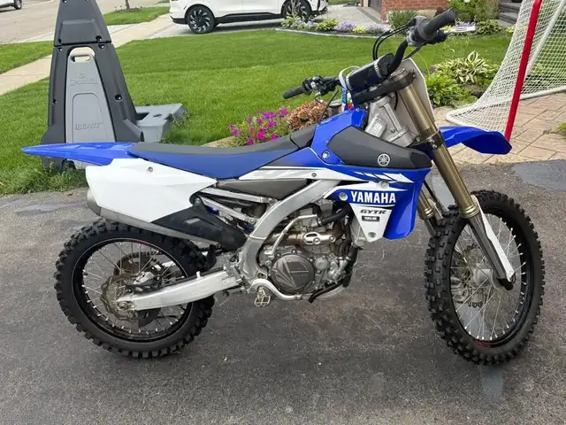 2017 Yamaha YZ450f in Dirt Bikes & Motocross in Mississauga / Peel Region - Image 5