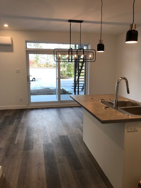 Appartement 3 chambres Farnham - PROMO! — photo 3