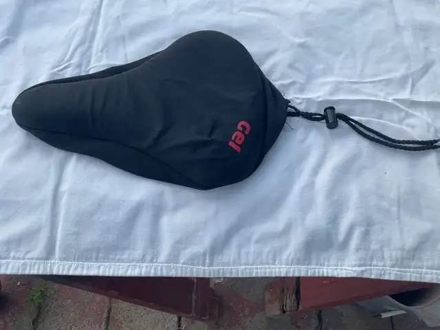 Gel bicycle seat628632604162591229