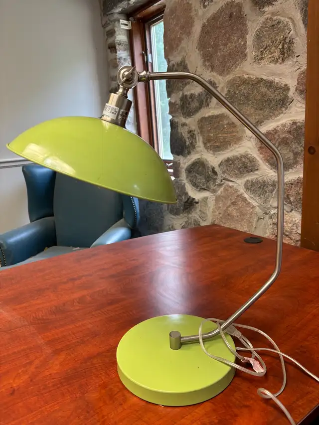Green lamp62863260376193121