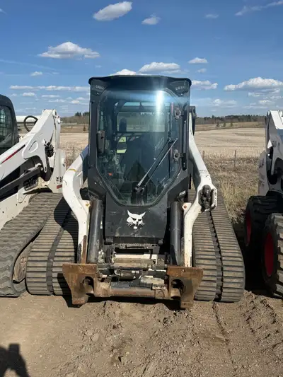 Fully loaded , fully serviced no leaks no issues, ride control torsion suspension, 2300 hours comes...