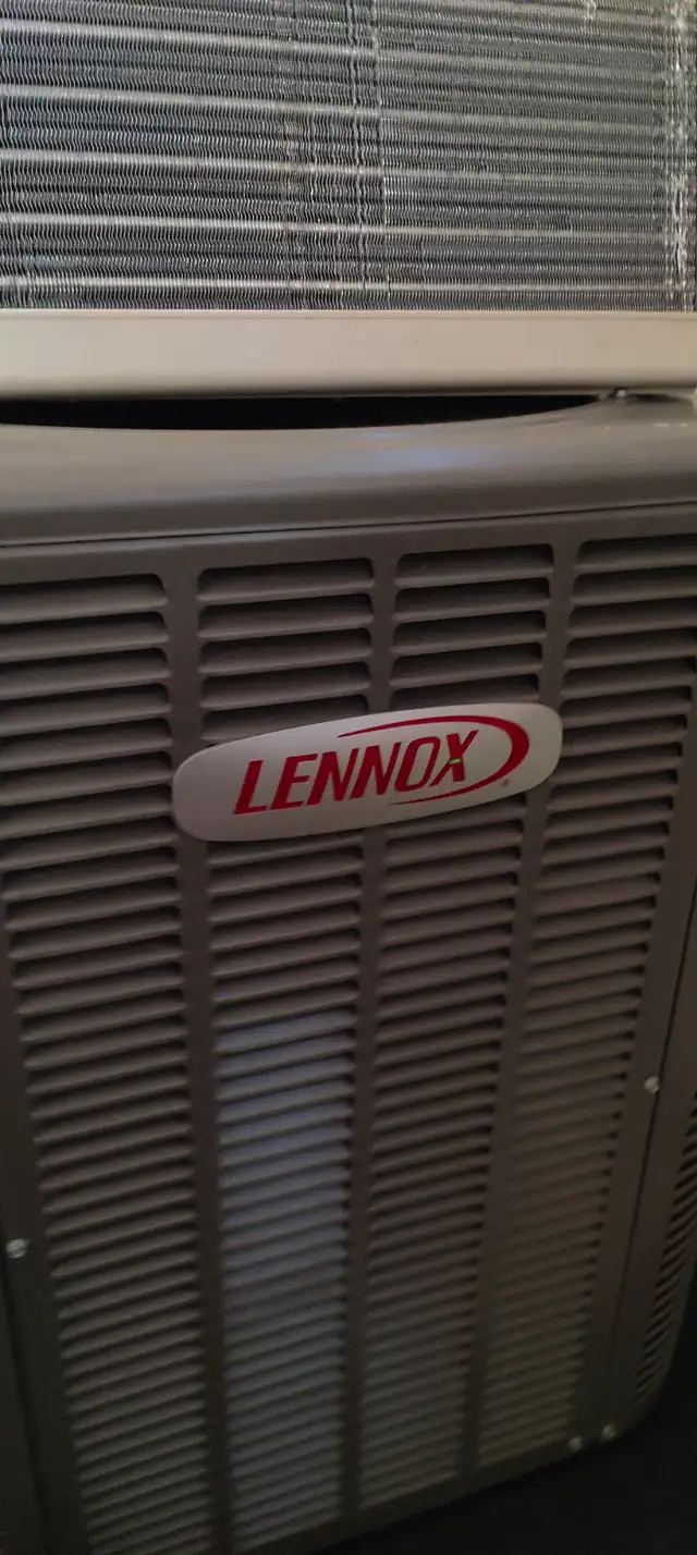 Used Air Conditioner Lennox 13ACXN036 (3 years old) in Heaters, Humidifiers & Dehumidifiers in Oshawa / Durham Region - Image 2