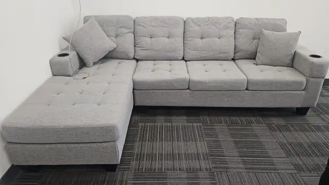 Family 4 Seater Sectional Couch in Couches & Futons in Norfolk County - Image 5