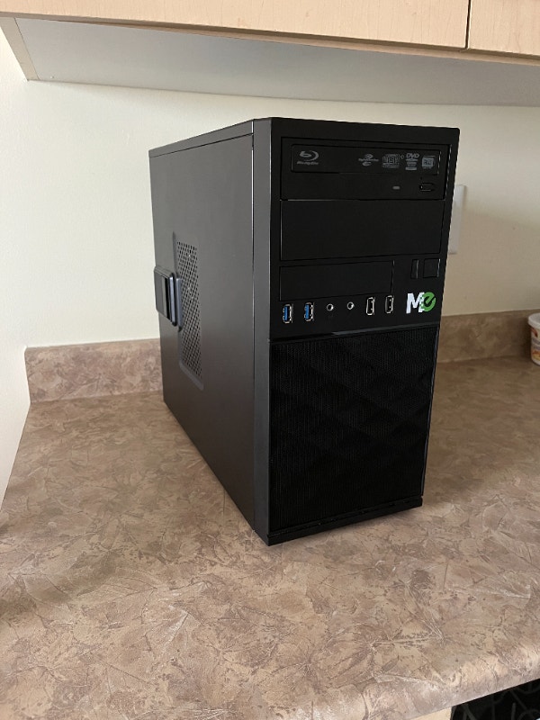 Inwin computer case with Bluray player/DVDRW & accessories System