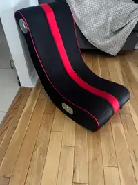 Speaker gaming chair 