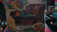 Looney Tunes Tweety Clock