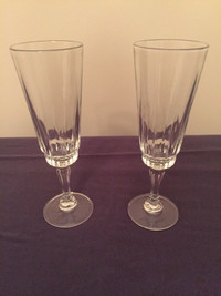 Vintage Wine Glasses (Glass) - Set of 2