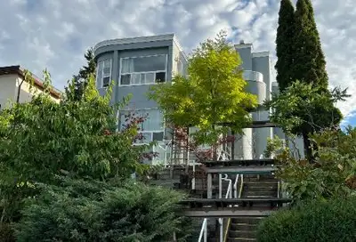Sublease One Room!  Near BCIT & Metrotown
