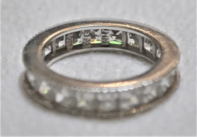 14K GOLD ETERNITY RING in Jewellery & Watches in Ottawa - Image 6