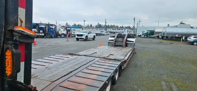 2008 Kline, double drop, paving style lowbed in Heavy Equipment in Nanaimo - Image 13