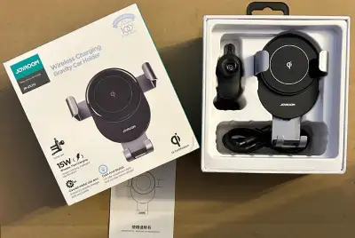 JOYROOM 15W WIRELESS CHARGING GRAVITY CAR HOLDER W/ VENT CLIP, View more