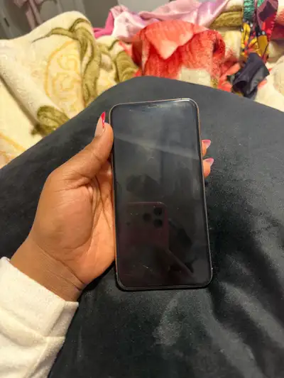 512GB Works perfectly fine. I just got a new phone that’s all!