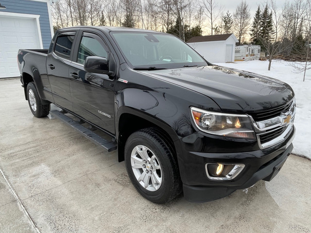 2017 Chevrolet colorado crew cab dans Autos et camions  à Ville de Québec - Image 2