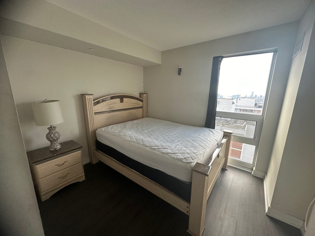Private room for rent in Room Rentals & Roommates in City of Toronto