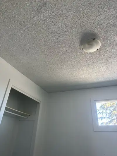 Room for rent 600 $ deposit required