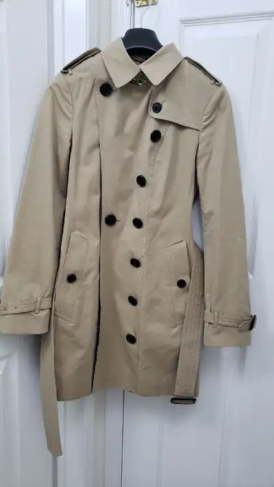 100% Authentic Burberry Sandringham Mid-Lgth Trench, Honey SzUS6, View more