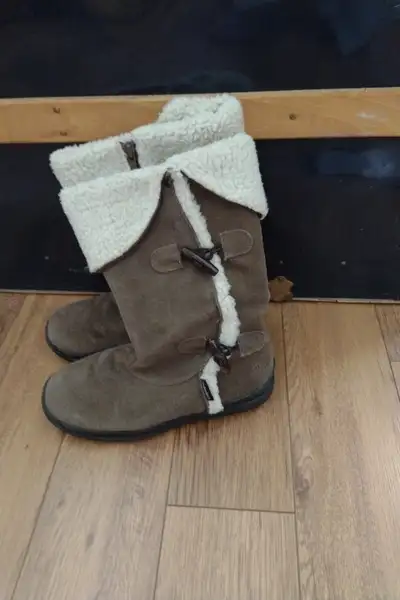 Bottes femme Suède 7, View more