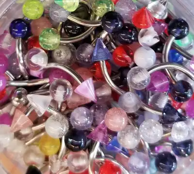 We have a huge variety of body mod jewelry for the eye brow, navel, tongue, nose and all stations in...