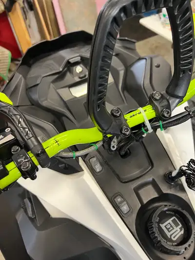 Parting out my 2018 skidoo freeride. Its a 165 track with a 154 tunnel. Not selling whole sled but a...