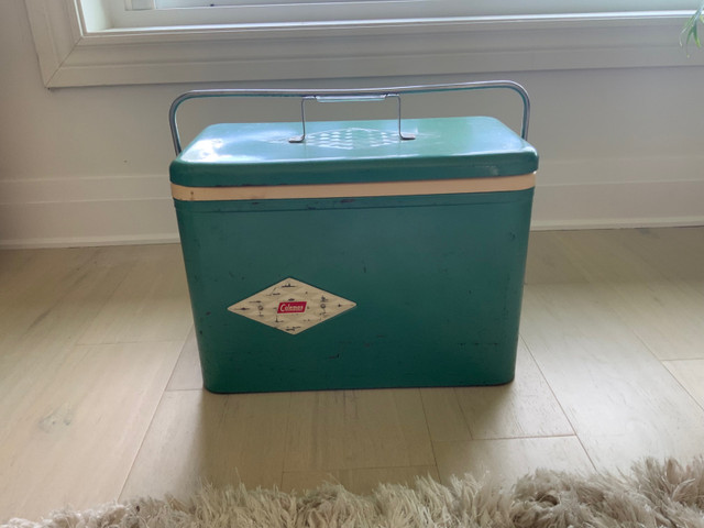 VINTAGE 50’S Coleman Camp Green Metal Diamond Logo Cooler in Fishing, Camping & Outdoors in City of Toronto