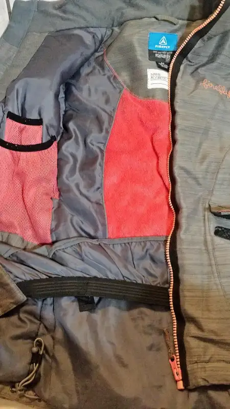 Boys’ Firefly Aqua Max Winter/ski jacket size Small in Kids & Youth in Edmonton - Image 4