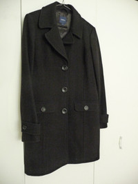 Classic Style Black Wool Coat Size XS - S
