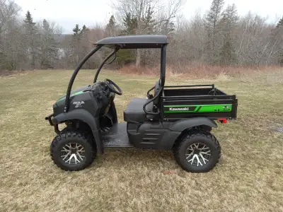 Kawasaki mule, like new condition 25 hours $10000