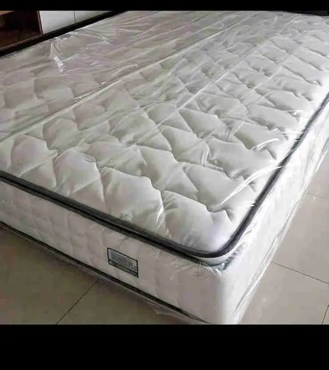 matelas avalible in Beds & Mattresses in City of Montréal - Image 2