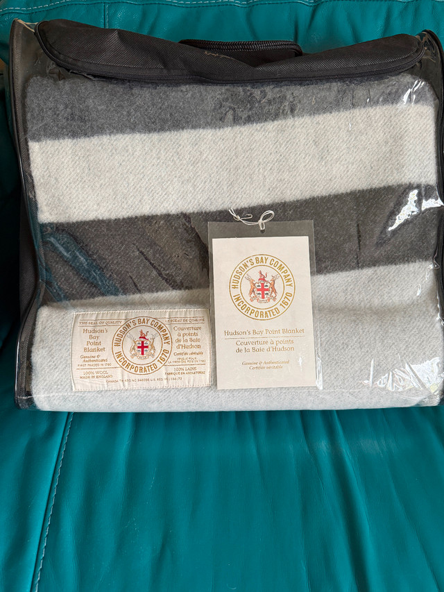 NWT HBC Stirling 4 Points Wool Blanket (Double) in Bedding in Kitchener / Waterloo