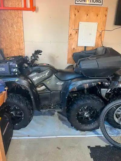Offering Package deal for both the 2 quads and the ATV Trailer. I am the original Owner with origina...
