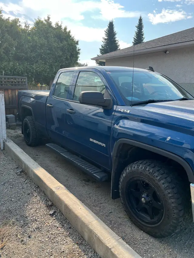 2016 GMC Sierra 1500 4x4 Extended Cab Truck