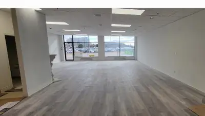 Commercial / Industrial / Office Space for Lease - 2200 Sq. ft - Richmond Hill $4,460 + HST Bright,...