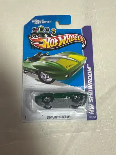 2013 Hot Wheels HW Showroom Corvette Stingray 203/250 (Green Version(Z)