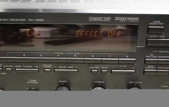 Yamaha RX-V690/5.1 channel/425W/AV receiver for sale in Stereo Systems & Home Theatre in Markham / York Region - Image 5