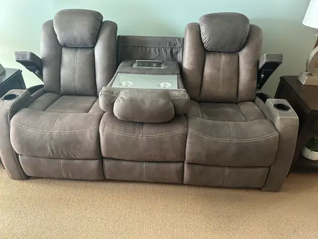 Three Piece Faux Suede Power Reclining Sofa Set in Couches & Futons in Red Deer - Image 3