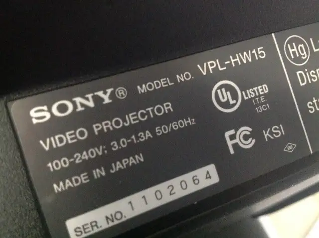 Sony-VPL-HW15 PROJECTOR- in Other in Hamilton - Image 7