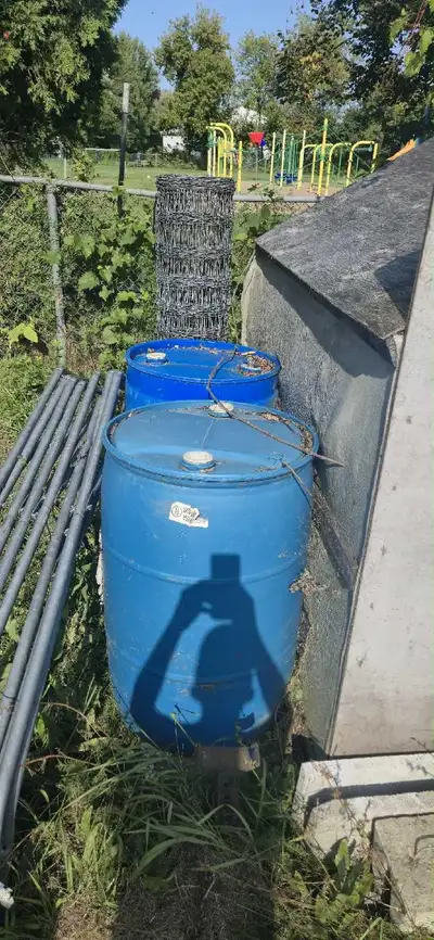 baril vide, View more