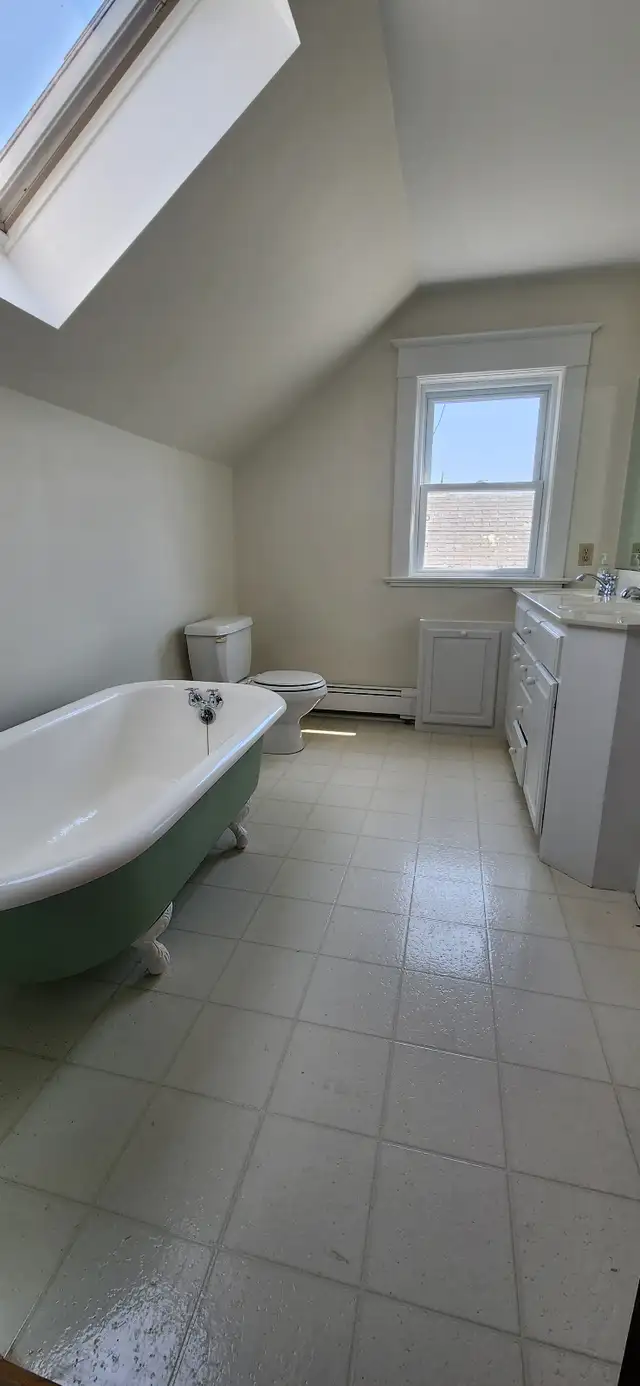 Room for rent in shared large farm house in Long Term Rentals in Annapolis Valley - Image 9