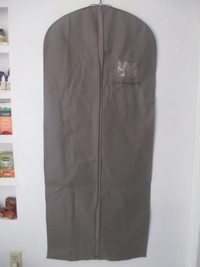 BCBG MaxAzria Garment bag - full length - new