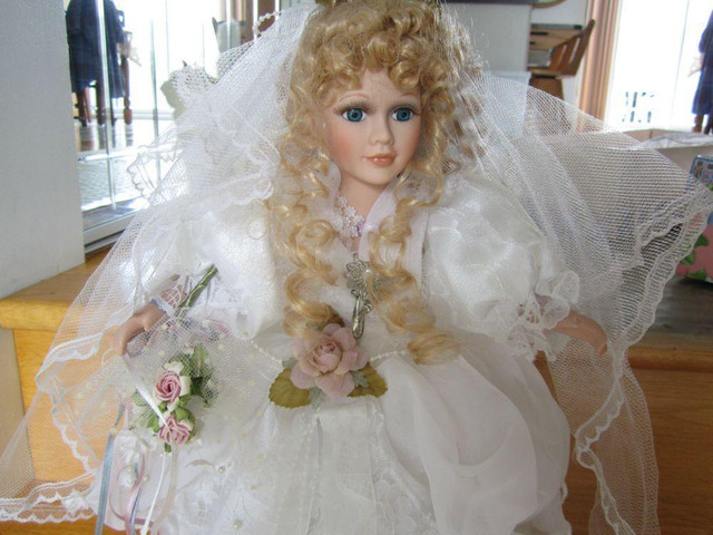 --poupée---marié 20 pouces neuf  45.00 dans Art et objets de collection  à Sherbrooke