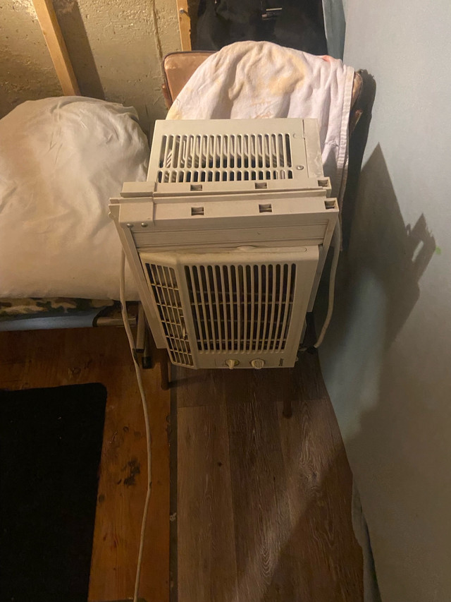 Danby 5000 btu air conditioner  in Other in Winnipeg