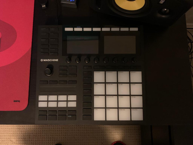 Native Instruments Maschine MK3 Midi / Drum Controller