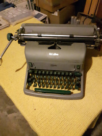 Machine à écrire à $20