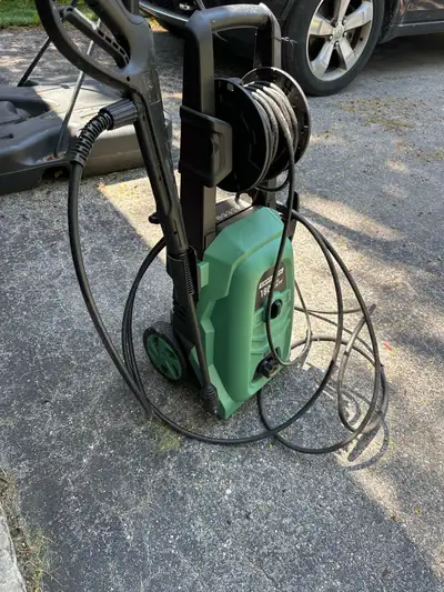 I'm selling a Certified 1800 PSI electric power washer with a foam gun. This unit is perfect for cle...
