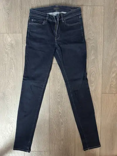 Uniqlo Dark Blue Jeans Skinny Fit for Women, View more