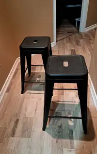 2 bar stools  2/$80...excellent condition 